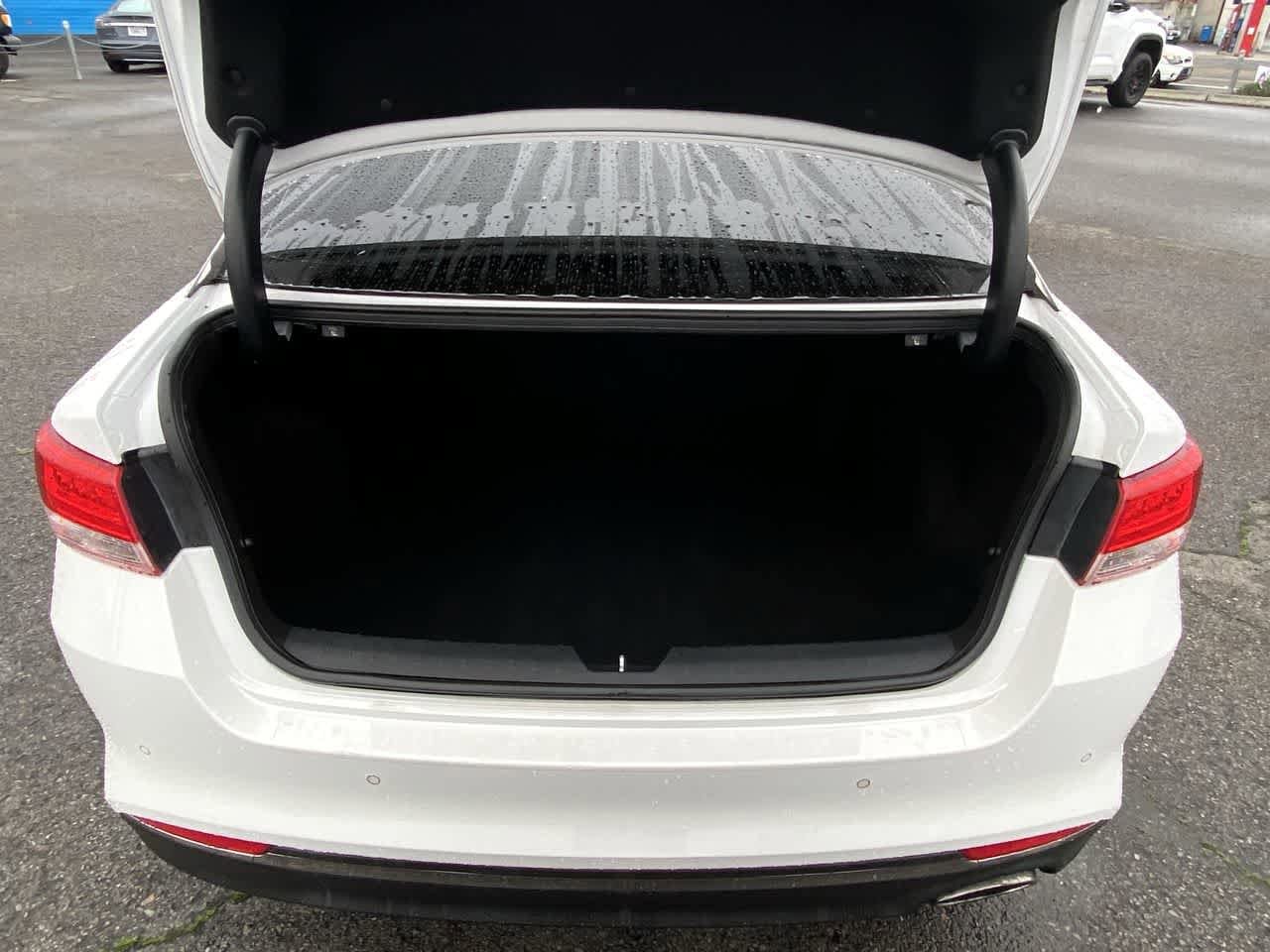 Thumbnail: 2018 Kia Optima - 23