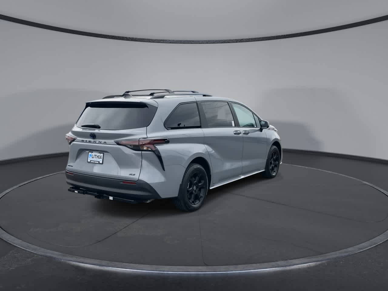Thumbnail: 2025 Toyota Sienna - 8