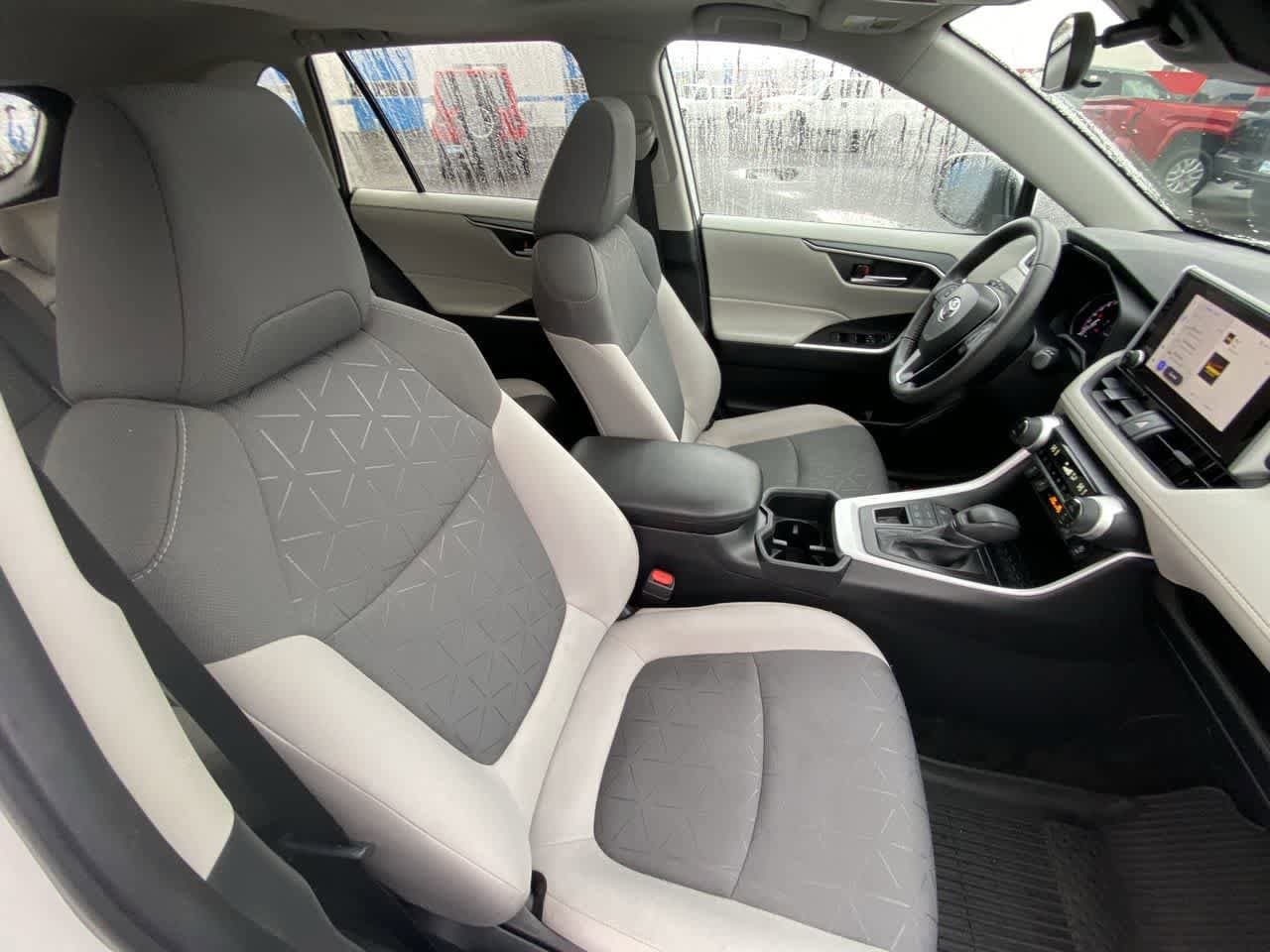 Thumbnail: 2023 Toyota RAV4 - 24