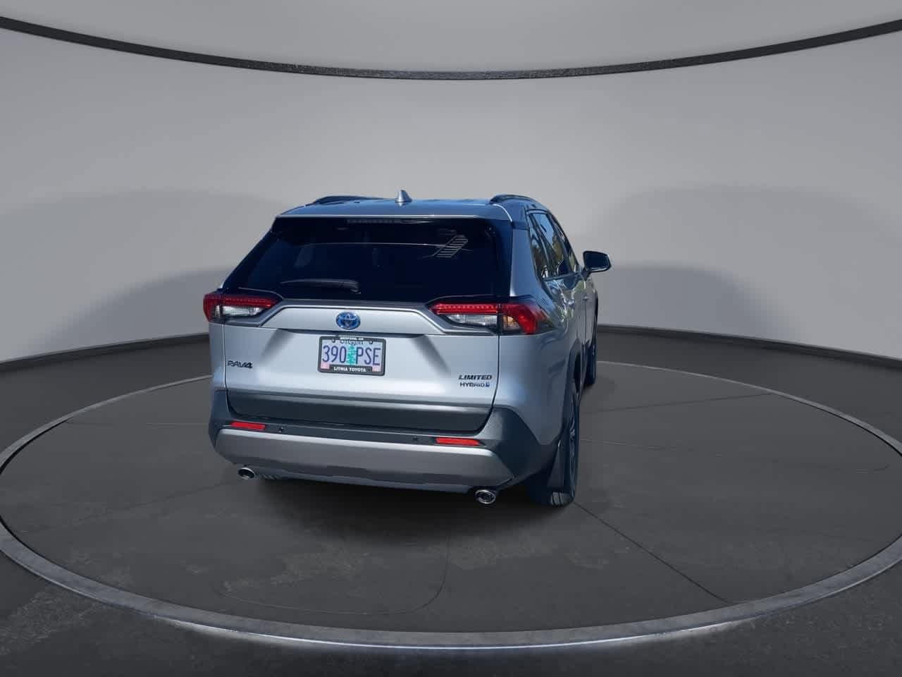 Thumbnail: 2024 Toyota RAV4 - 7