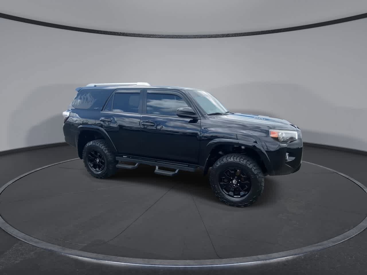 Thumbnail: 2018 Toyota 4Runner - 9