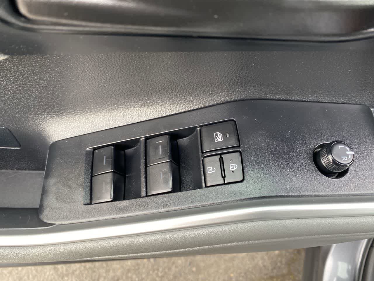 Thumbnail: 2024 Toyota Highlander - 13