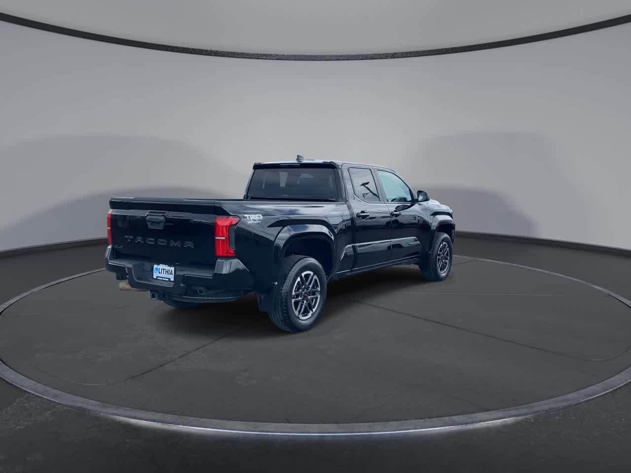 Thumbnail: 2024 Toyota Tacoma - 9