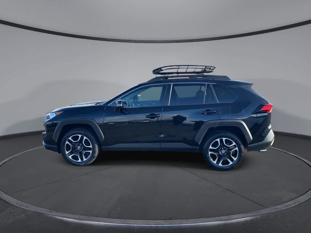 Thumbnail: 2021 Toyota RAV4 - 5