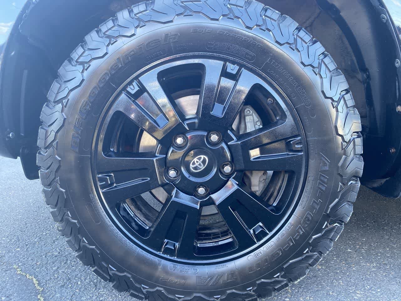 Thumbnail: 2019 Toyota Sequoia - 10