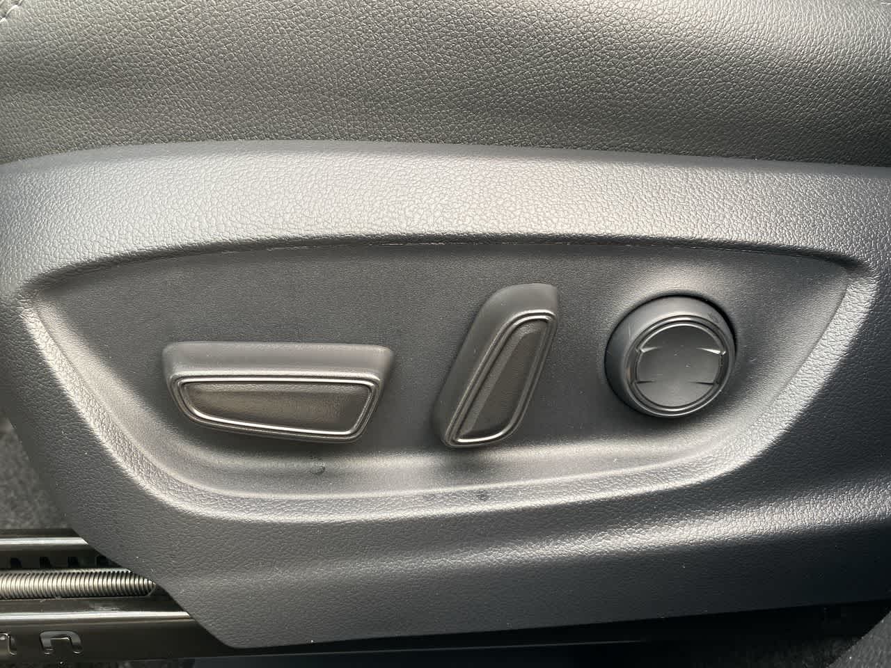 Thumbnail: 2026 Toyota Corolla Cross - 12