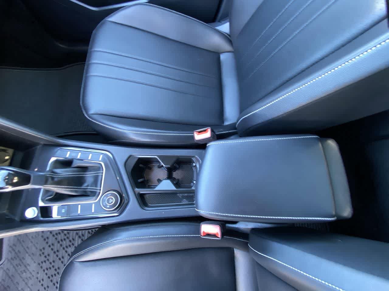 Thumbnail: 2022 Volkswagen Tiguan - 20