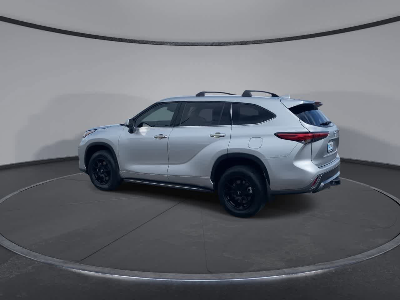 Thumbnail: 2022 Toyota Highlander - 6
