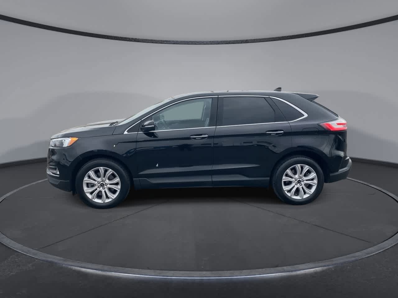 Thumbnail: 2023 Ford Edge - 5