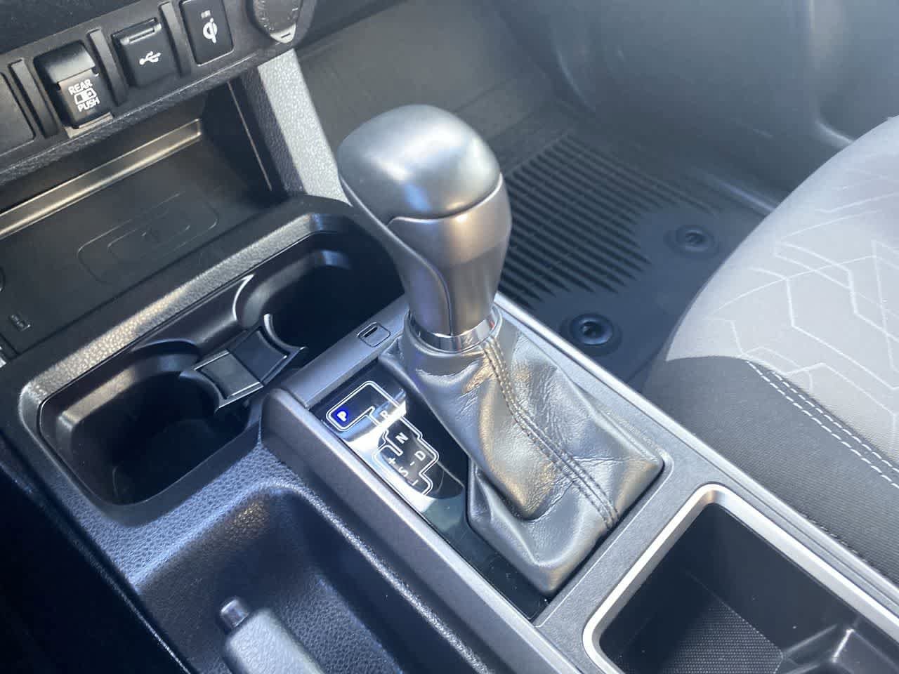 Thumbnail: 2022 Toyota Tacoma - 19