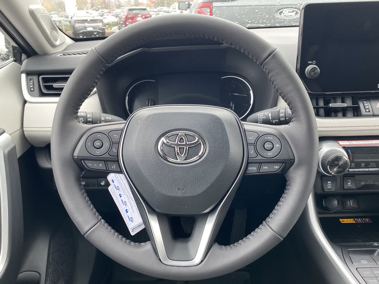 Thumbnail: 2025 Toyota RAV4 - 14