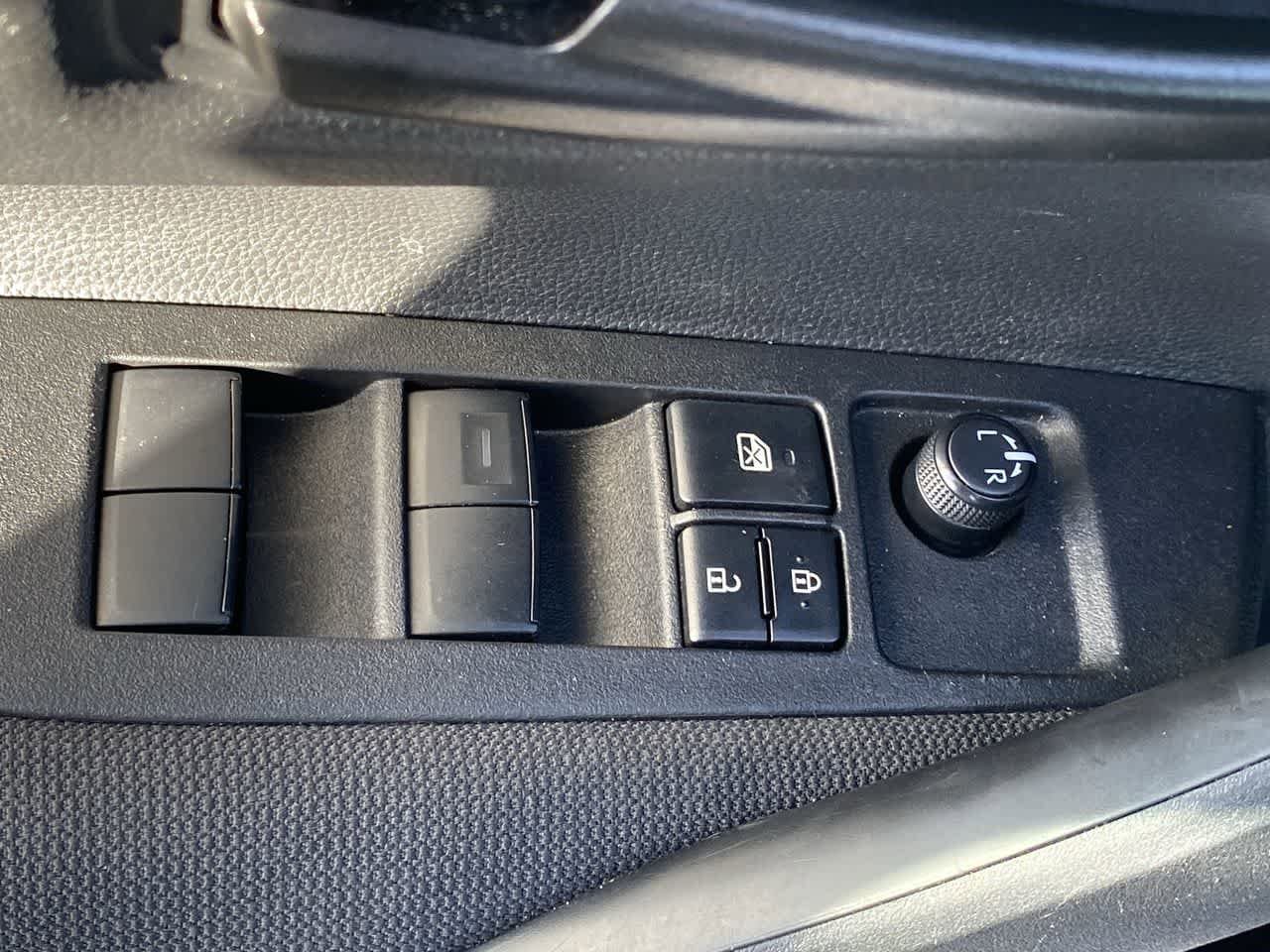 Thumbnail: 2025 Toyota Corolla - 13