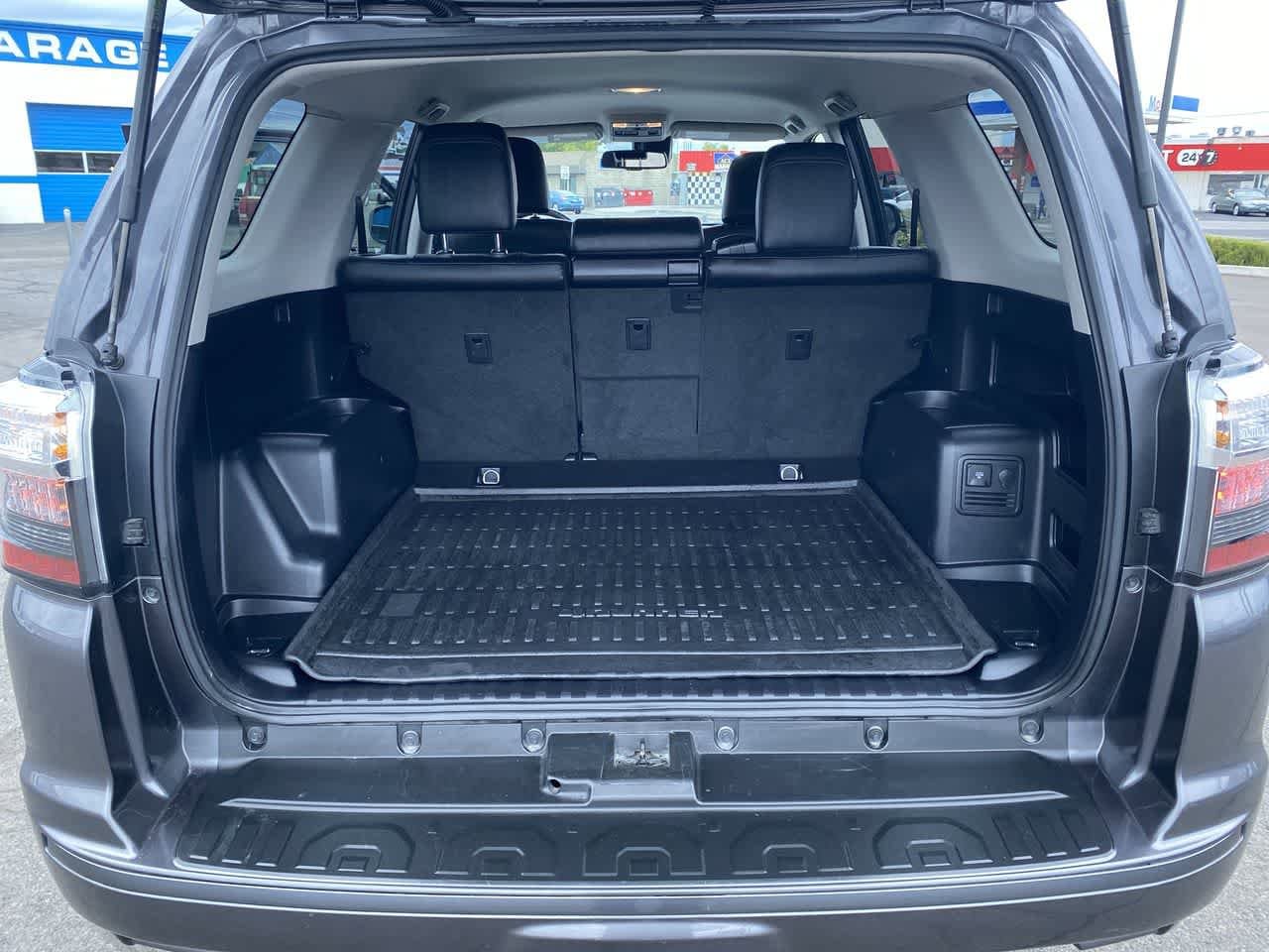 Thumbnail: 2023 Toyota 4Runner - 23