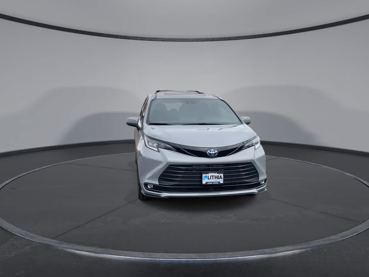 Thumbnail: 2025 Toyota Sienna - 3