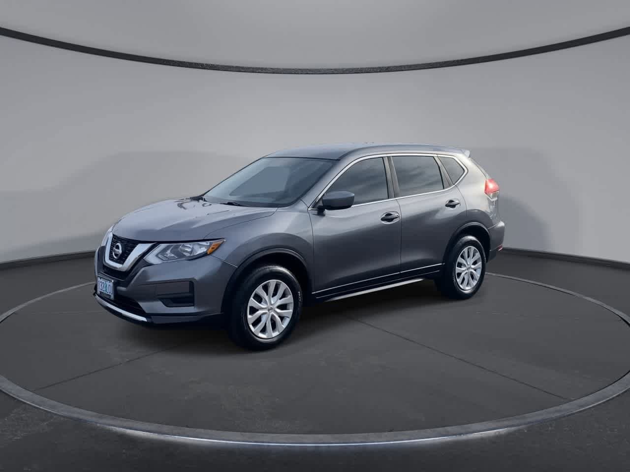 Thumbnail: 2017 Nissan Rogue - 4