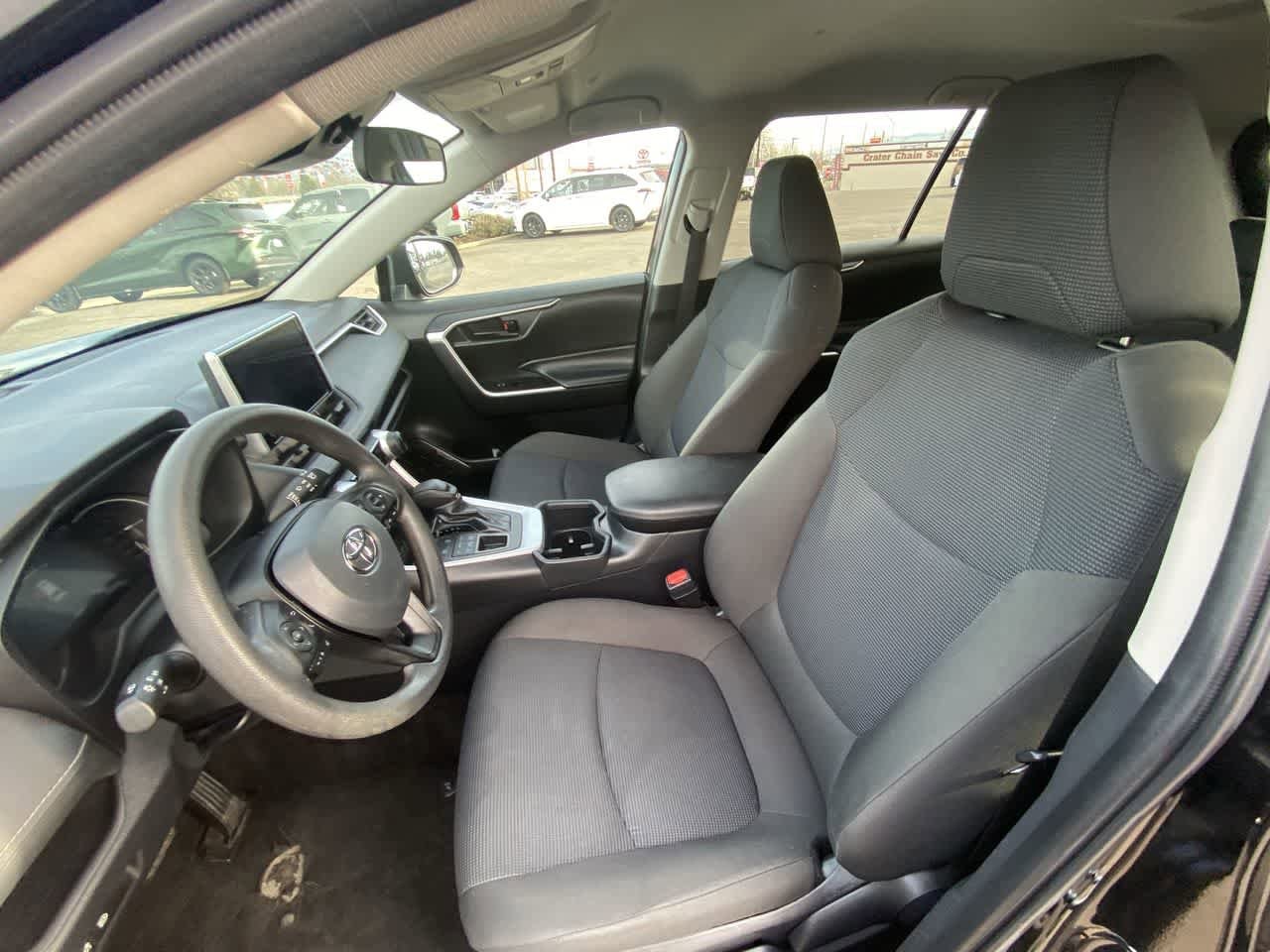 Thumbnail: 2024 Toyota RAV4 - 11