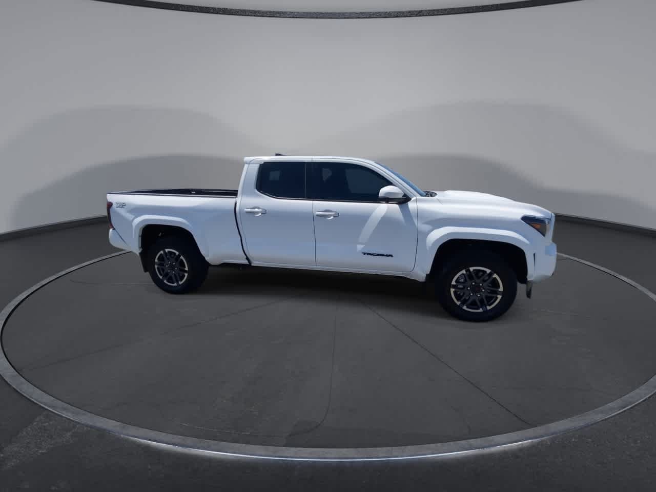Thumbnail: 2024 Toyota Tacoma - 9
