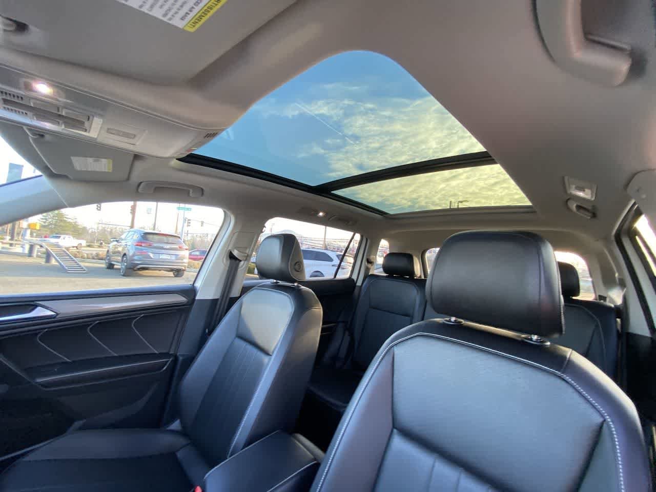 Thumbnail: 2022 Volkswagen Tiguan - 21