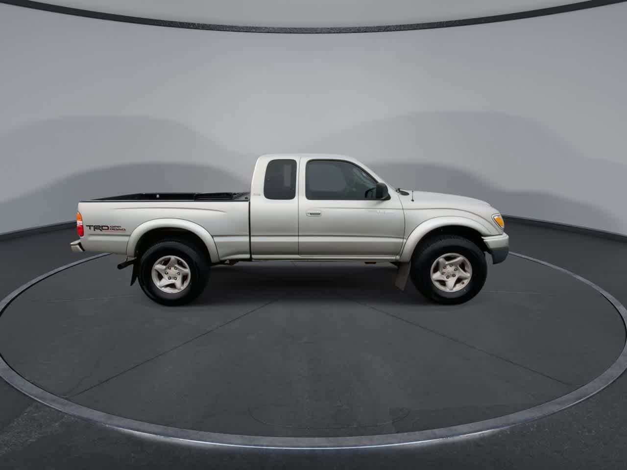 Thumbnail: 2004 Toyota Tacoma - 9