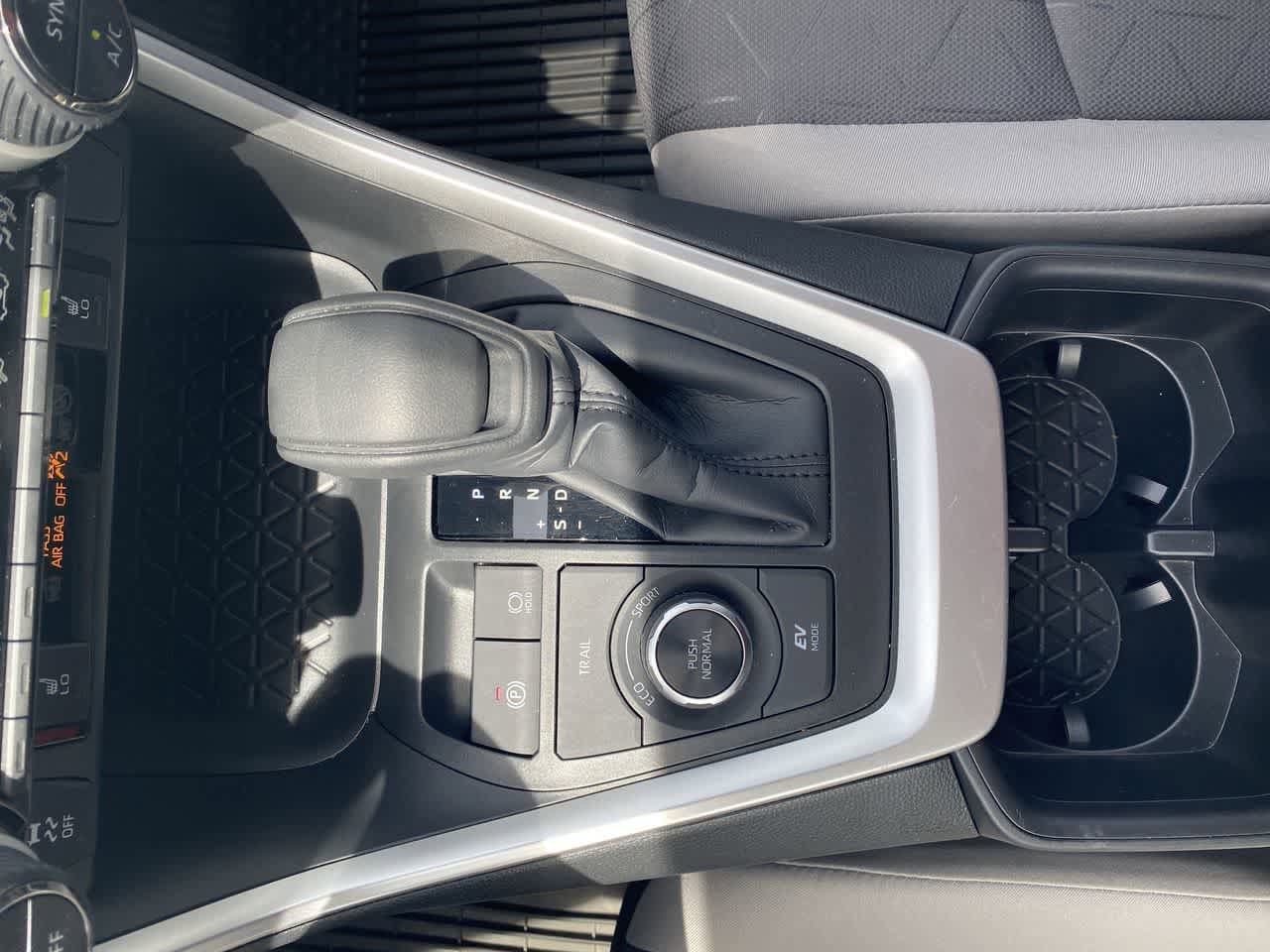 Thumbnail: 2025 Toyota RAV4 - 19