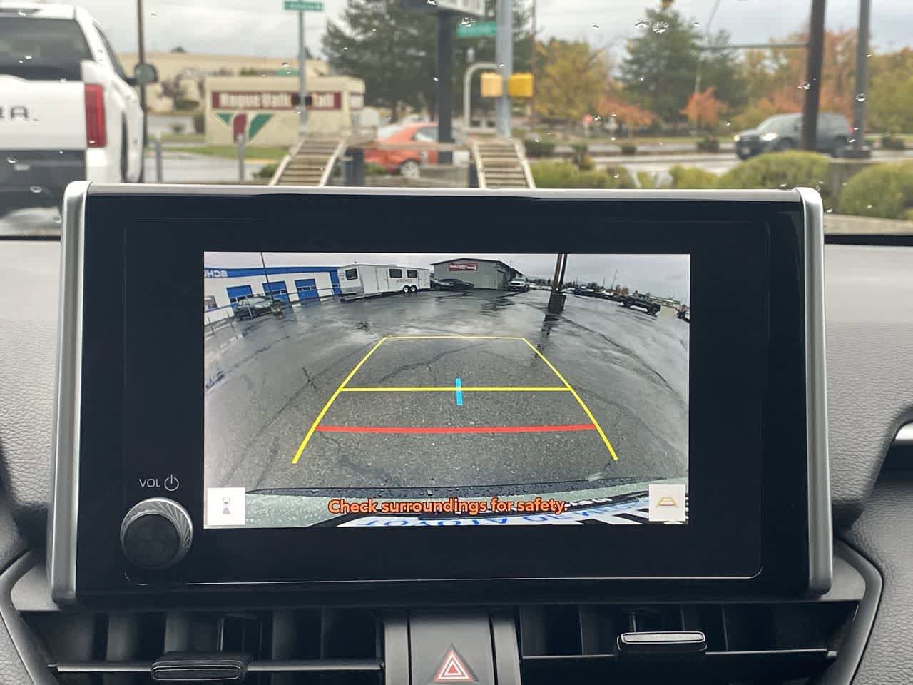 Thumbnail: 2023 Toyota RAV4 - 17