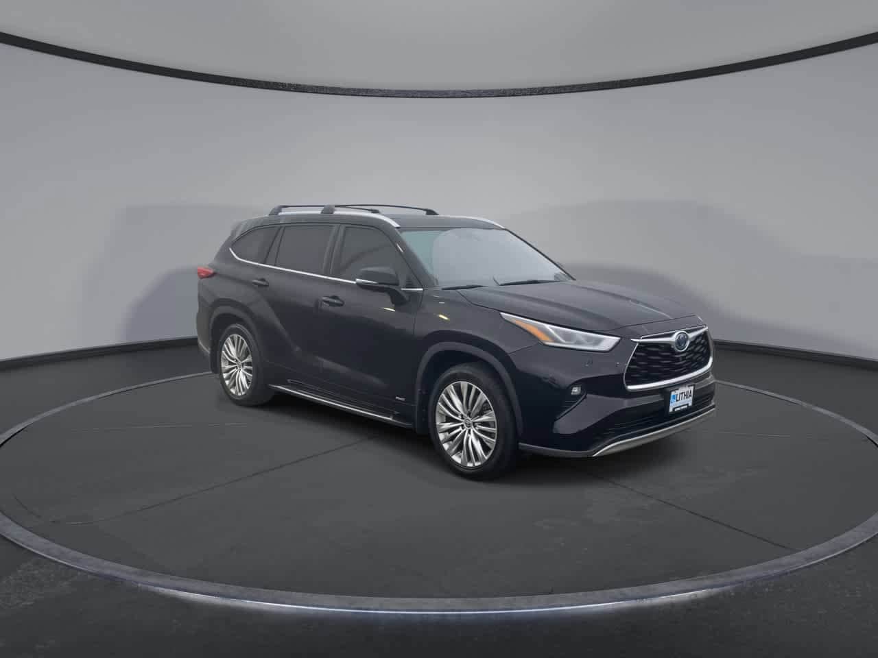 Thumbnail: 2023 Toyota Highlander - 2