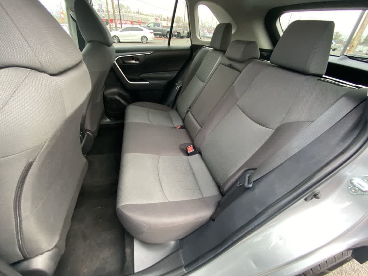 Thumbnail: 2024 Toyota RAV4 - 21