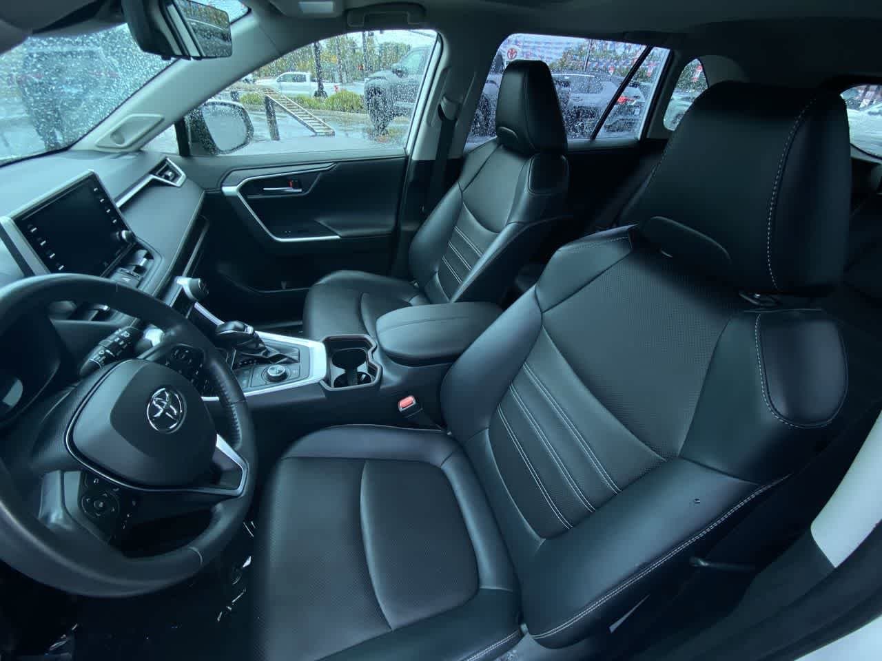 Thumbnail: 2020 Toyota RAV4 - 11