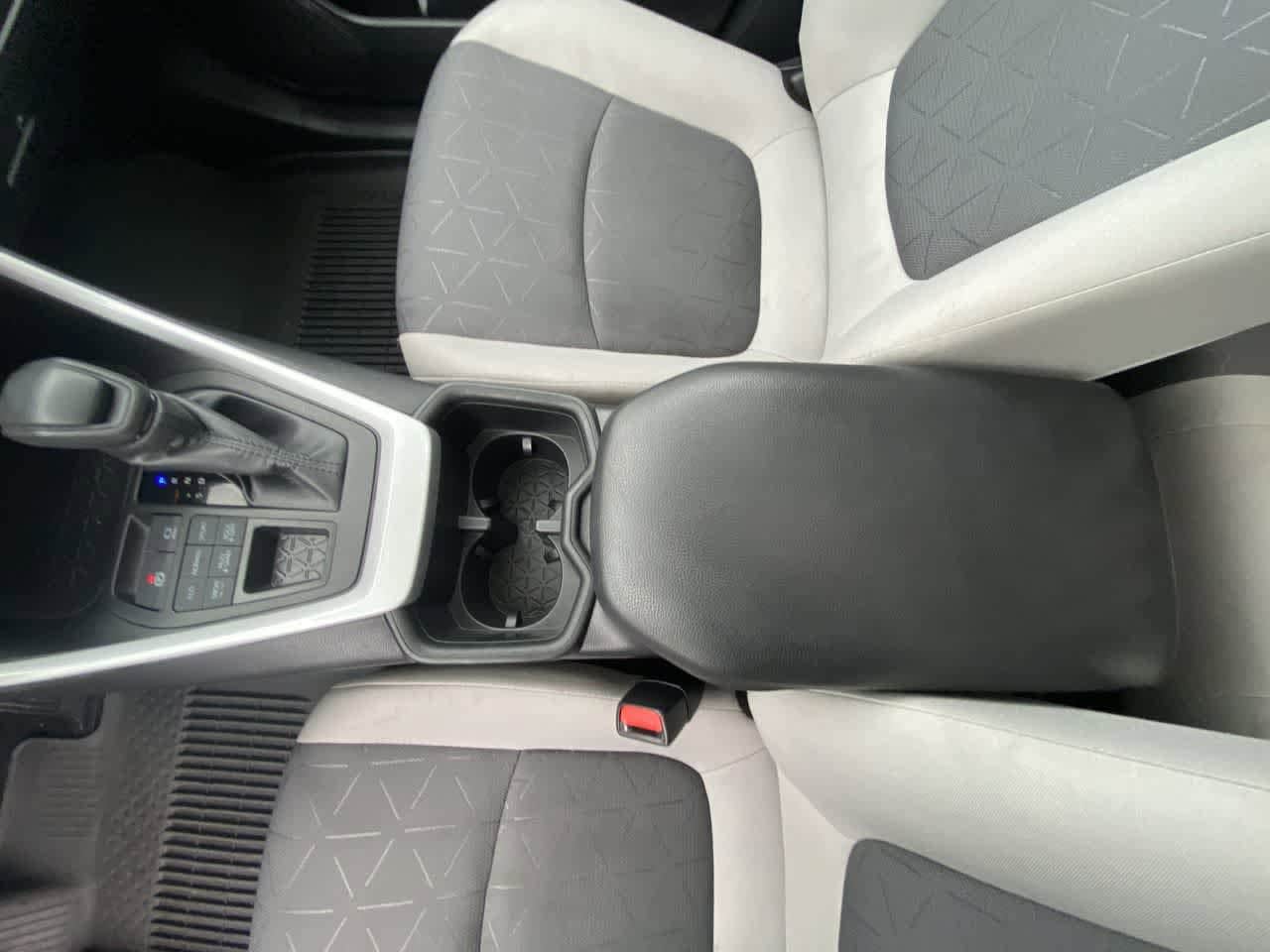 Thumbnail: 2023 Toyota RAV4 - 20