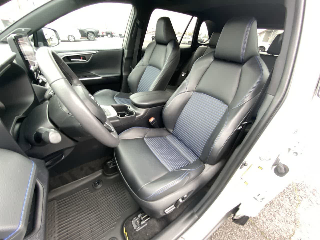 Thumbnail: 2024 Toyota RAV4 - 11