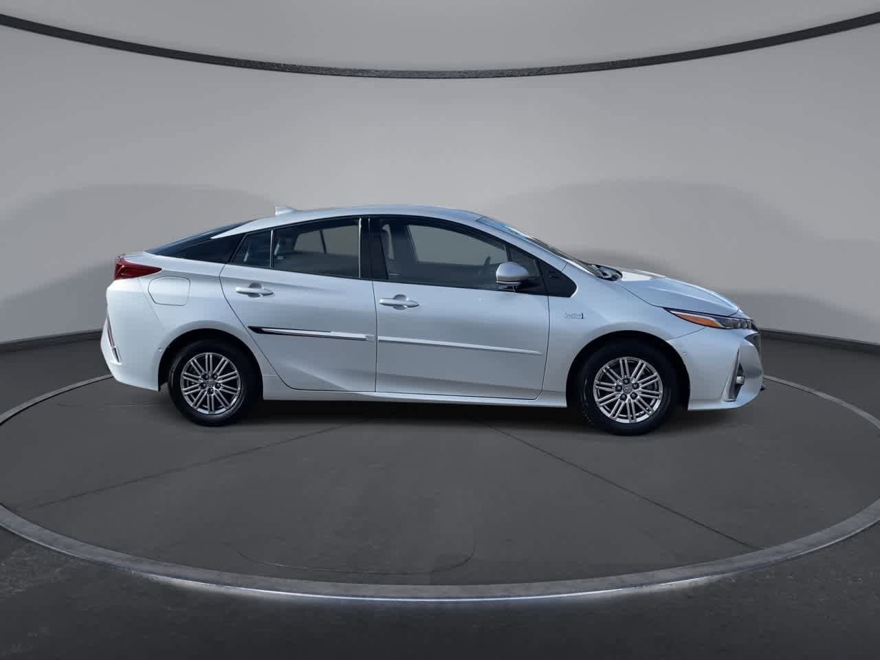 Thumbnail: 2019 Toyota Prius Prime - 9