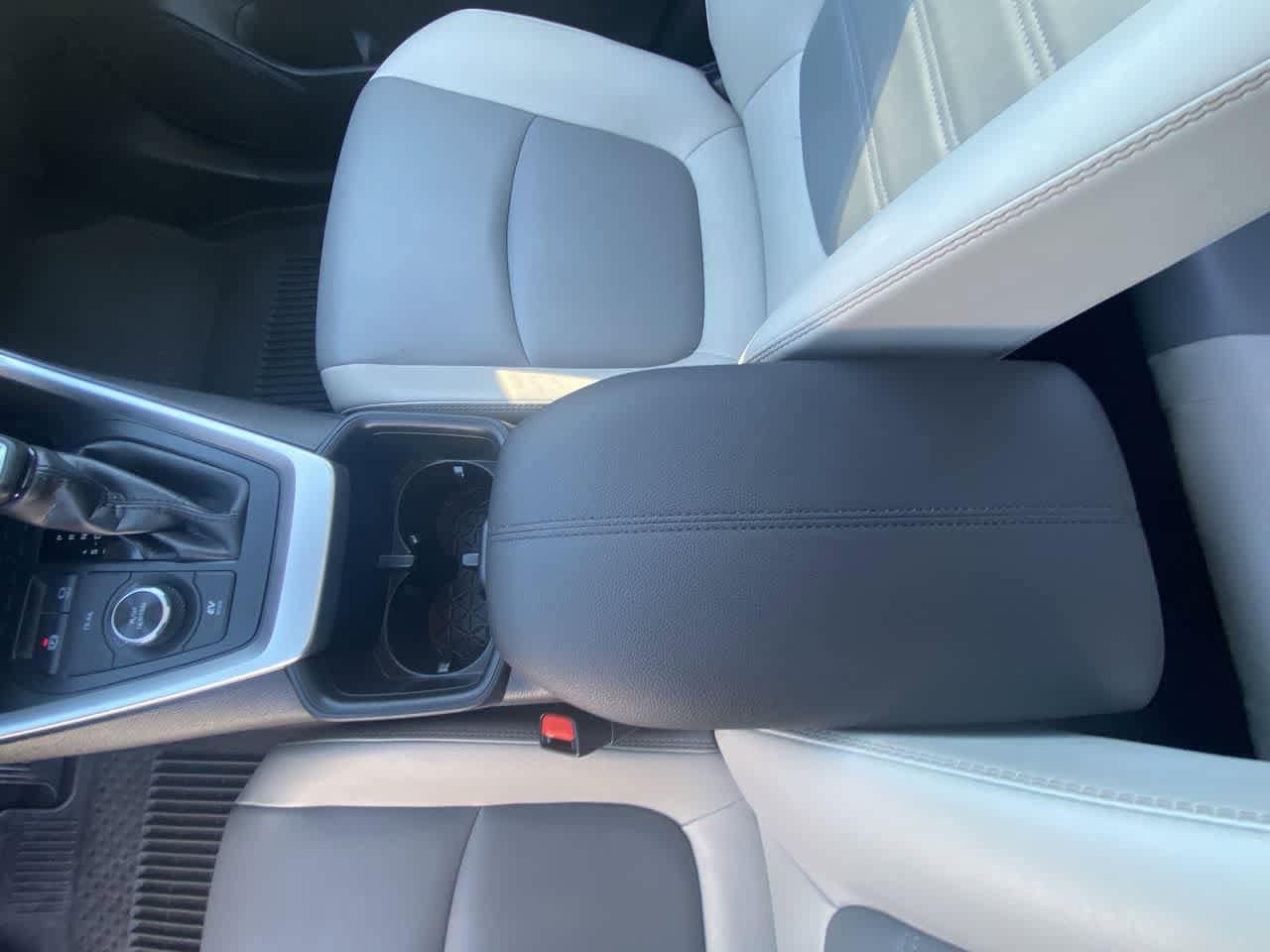 Thumbnail: 2023 Toyota RAV4 - 20