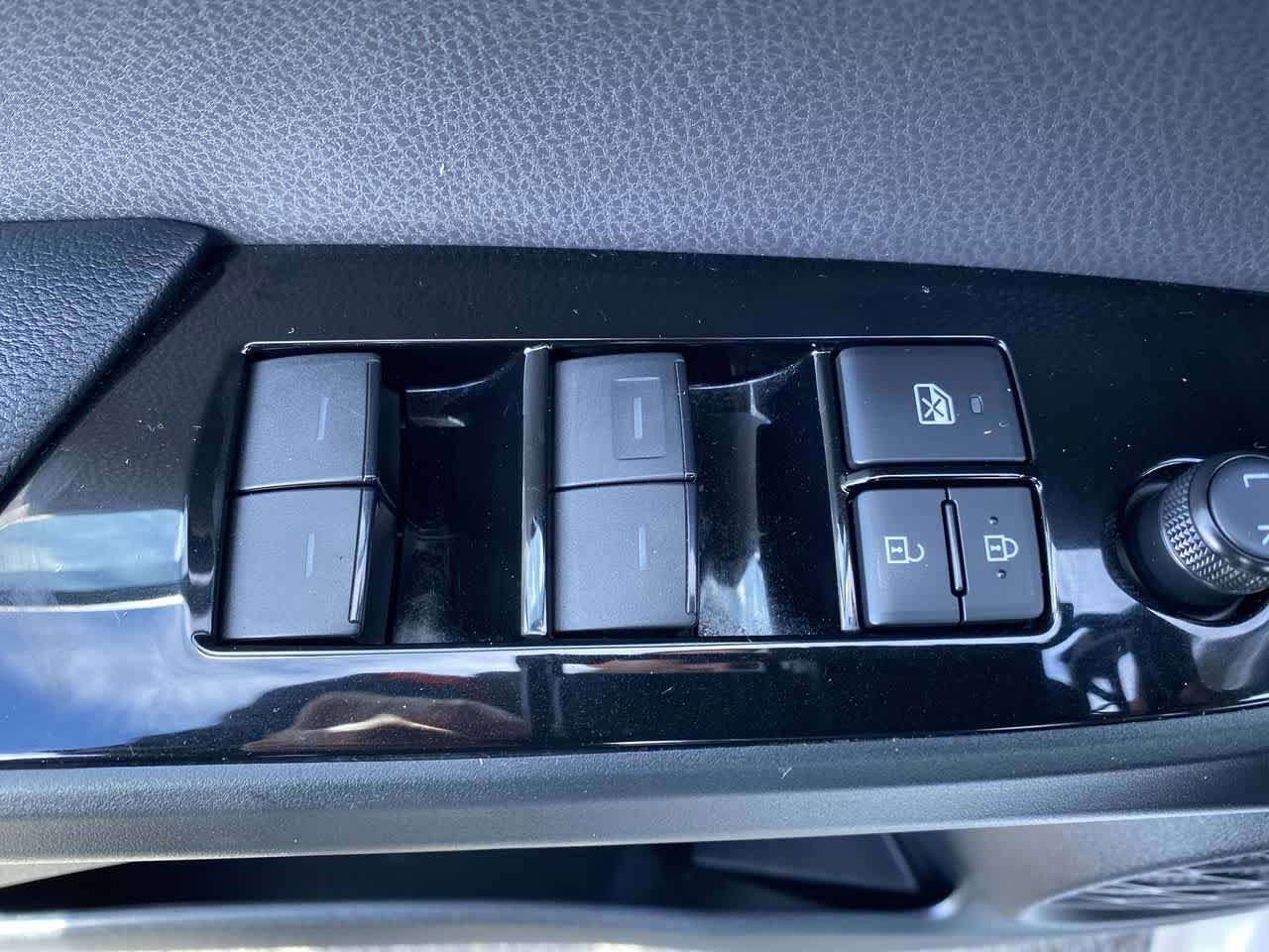 Thumbnail: 2019 Toyota Prius Prime - 13