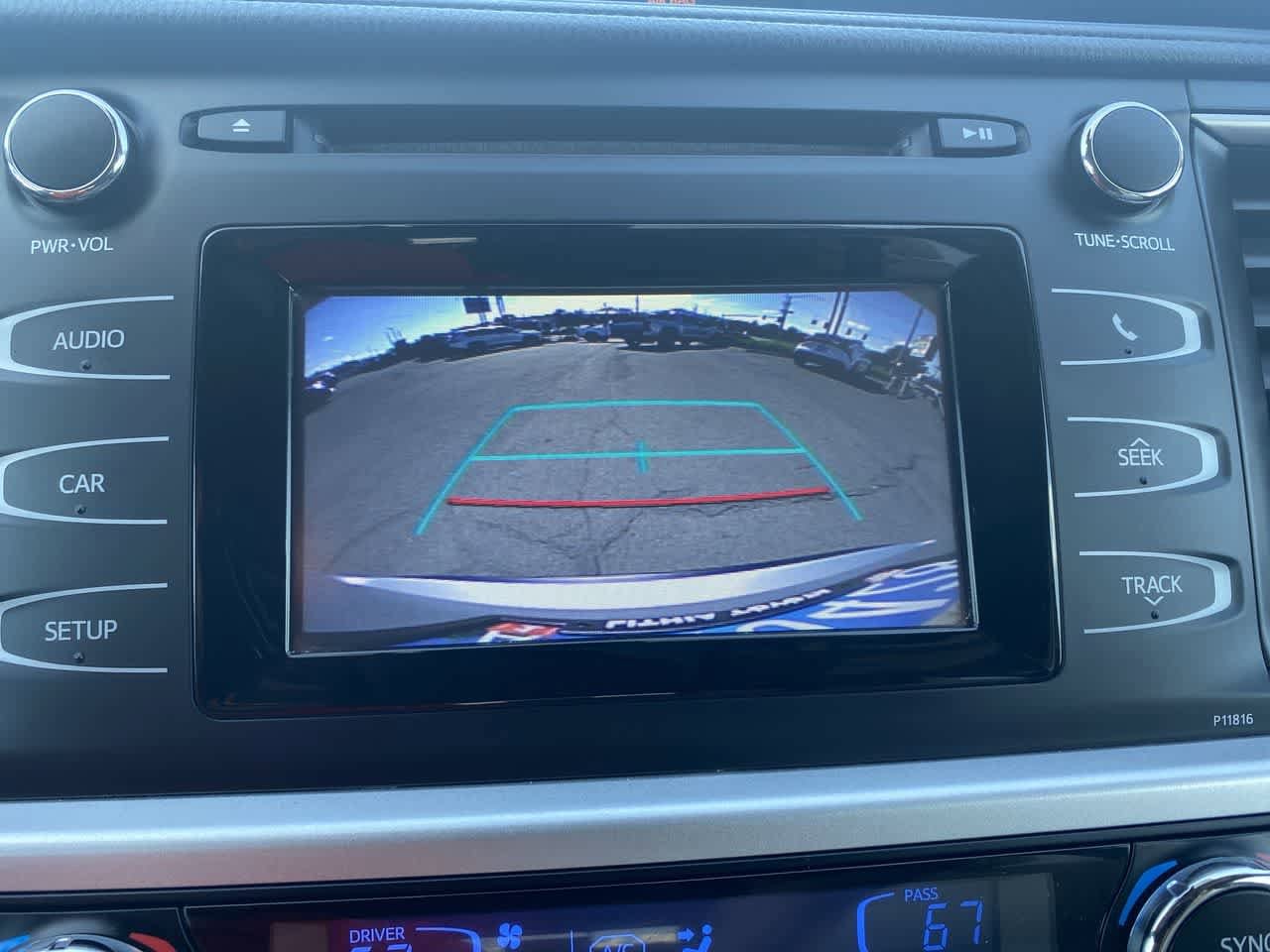 Thumbnail: 2019 Toyota Highlander - 17