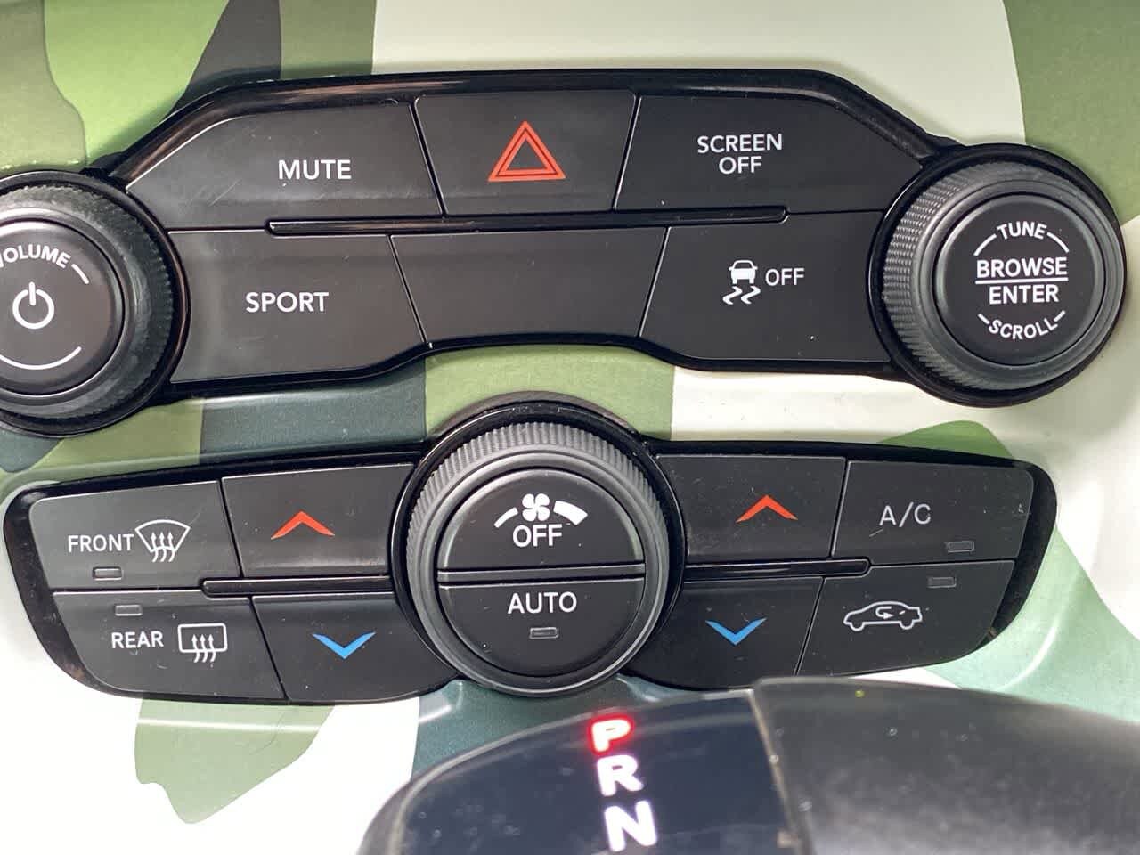 Thumbnail: 2019 Dodge Challenger - 18