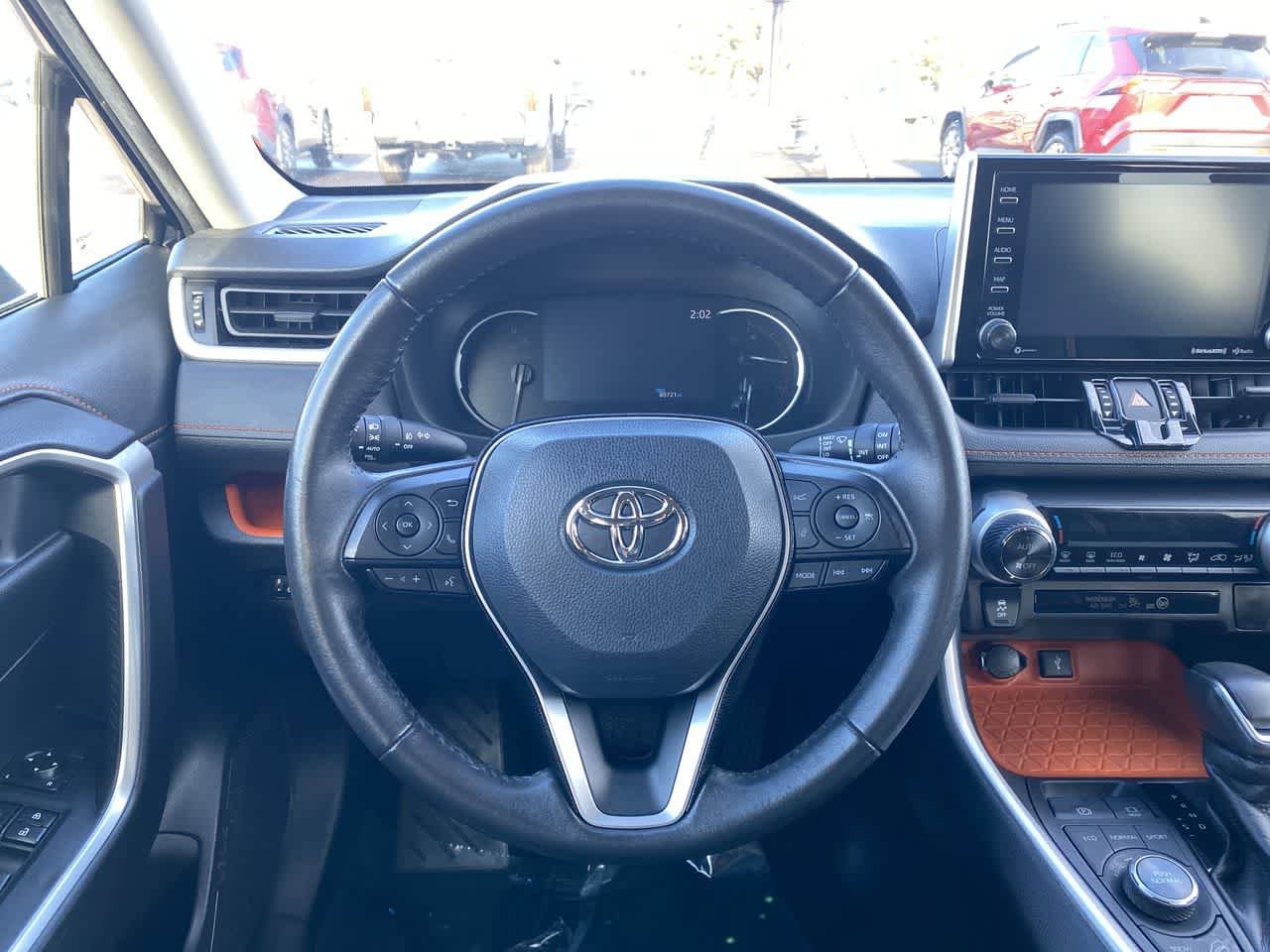 Thumbnail: 2021 Toyota RAV4 - 14