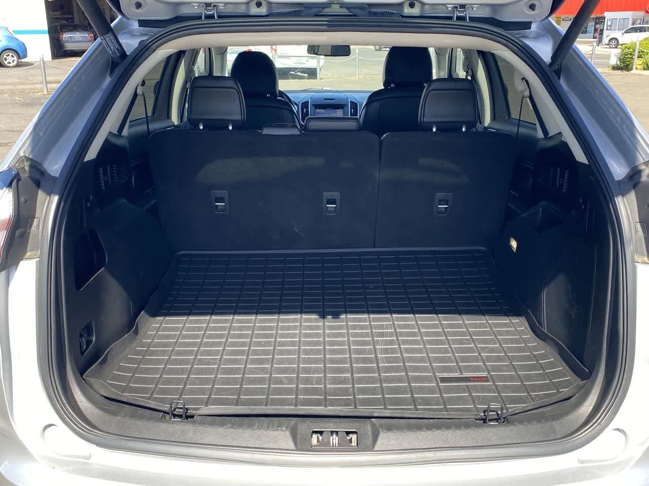 Thumbnail: 2019 Ford Edge - 24