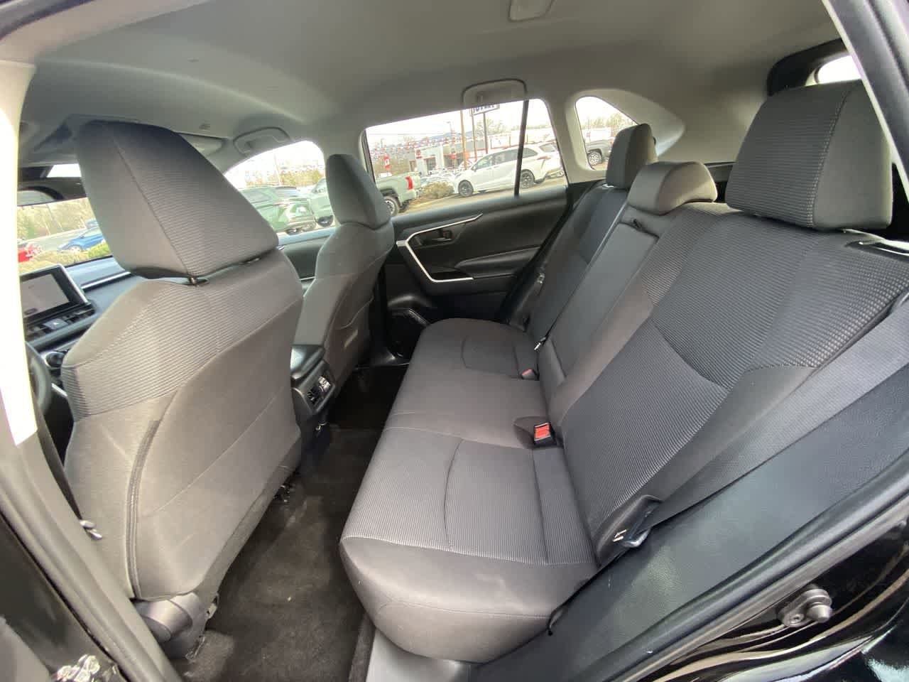 Thumbnail: 2024 Toyota RAV4 - 21