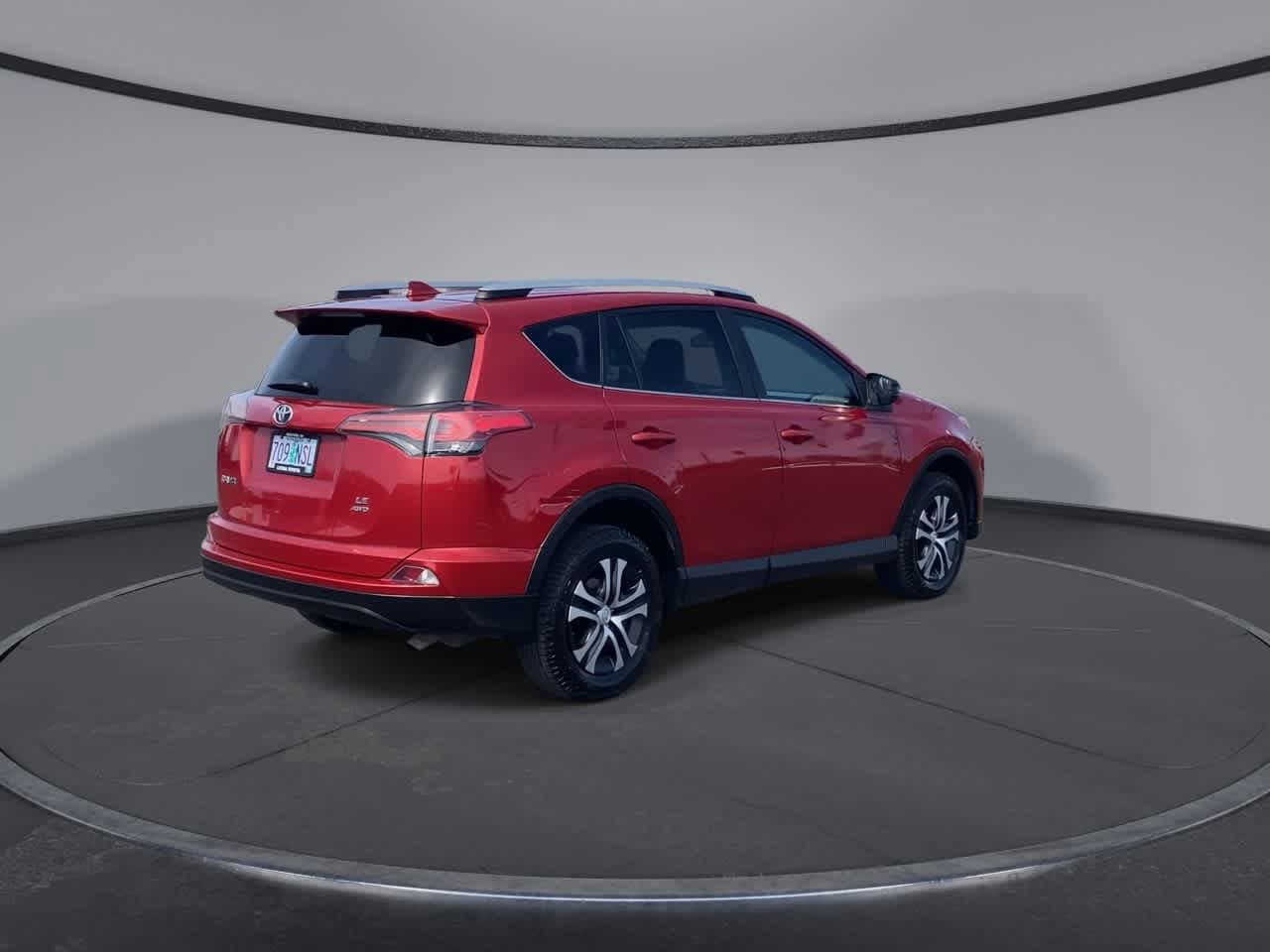 Thumbnail: 2016 Toyota RAV4 - 9