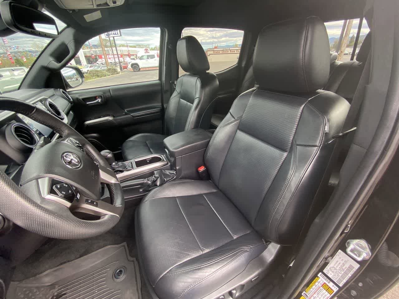 Thumbnail: 2023 Toyota Tacoma - 11