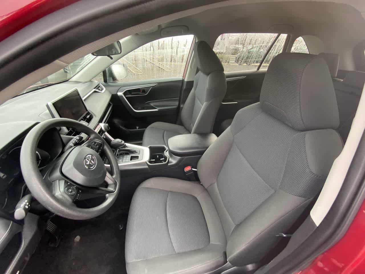 Thumbnail: 2025 Toyota RAV4 - 11