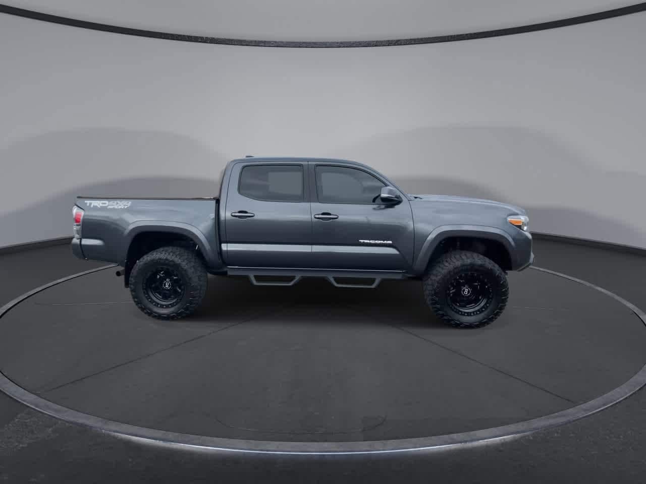 Thumbnail: 2020 Toyota Tacoma - 9