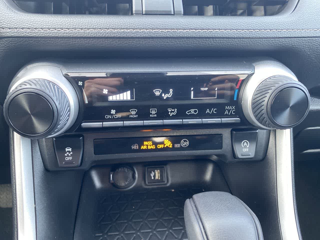 Thumbnail: 2024 Toyota RAV4 - 18