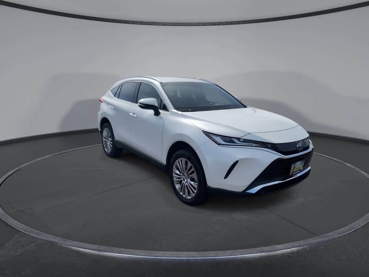 Thumbnail: 2021 Toyota Venza - 2