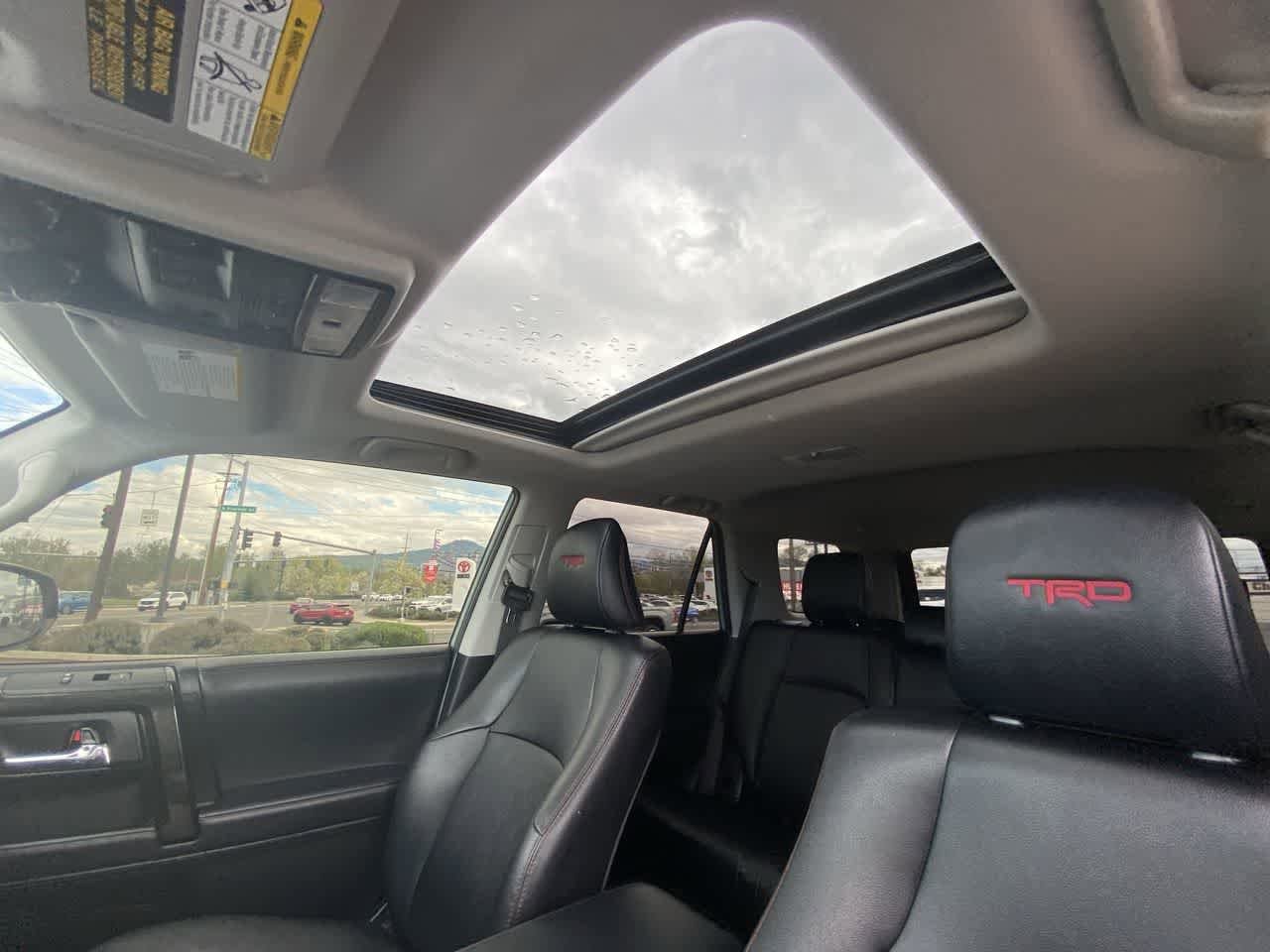 Thumbnail: 2022 Toyota 4Runner - 22