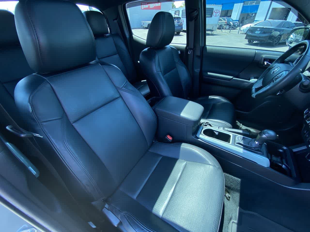 2022 Toyota Tacoma TRD Sport 25