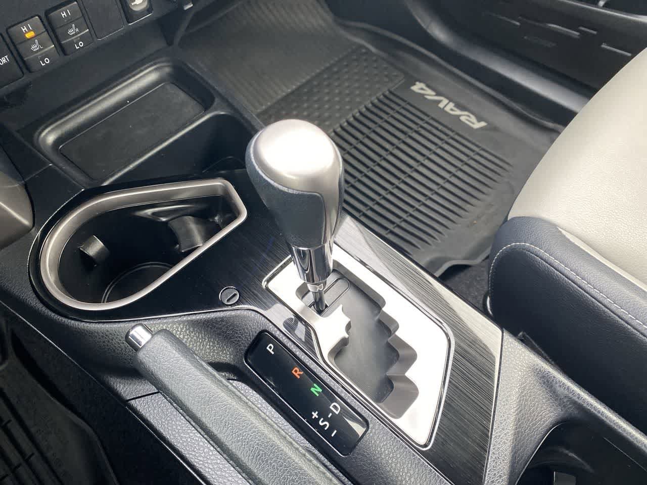 Thumbnail: 2018 Toyota RAV4 - 19