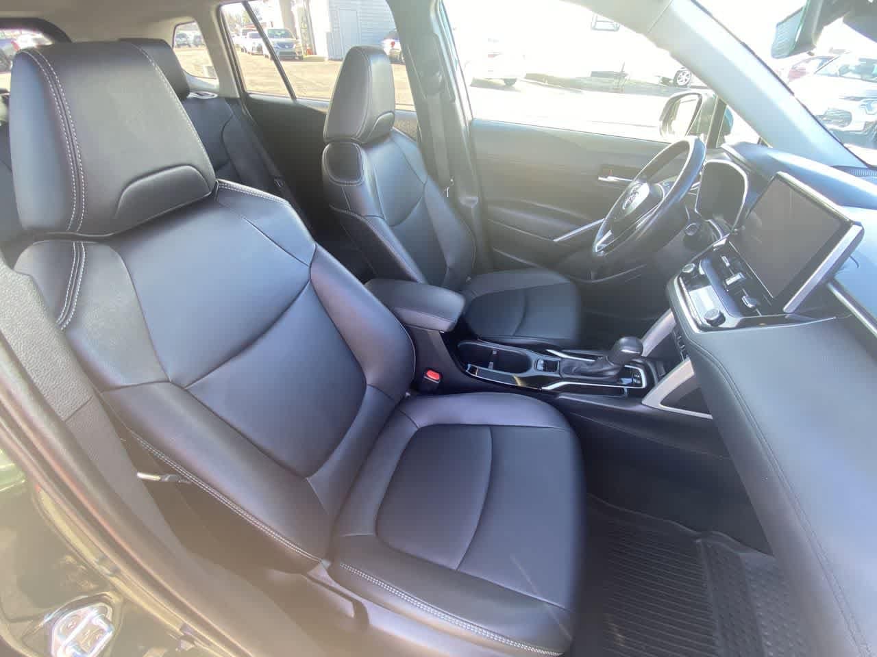 Thumbnail: 2024 Toyota Corolla Cross - 24