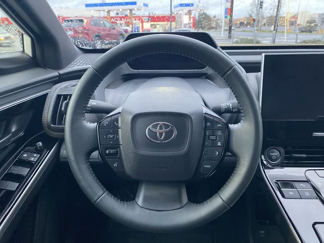 Thumbnail: 2025 Toyota bZ4X - 14