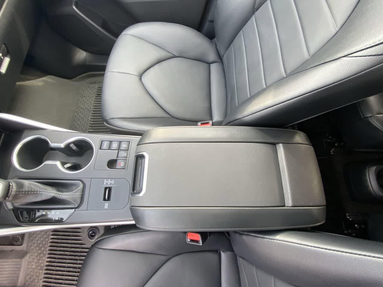 Thumbnail: 2025 Toyota Highlander - 20